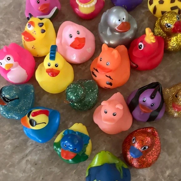 Colorful Assorted Rubber Duck Toy Set - Picture 2 of 4